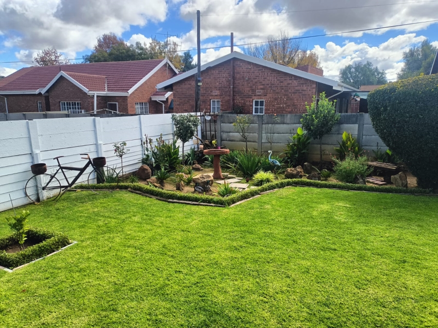 3 Bedroom Property for Sale in Naudeville Free State